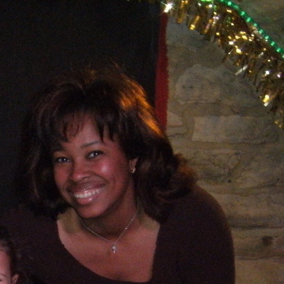 Meet your Posher, Nathalie - Picture 1 of 1